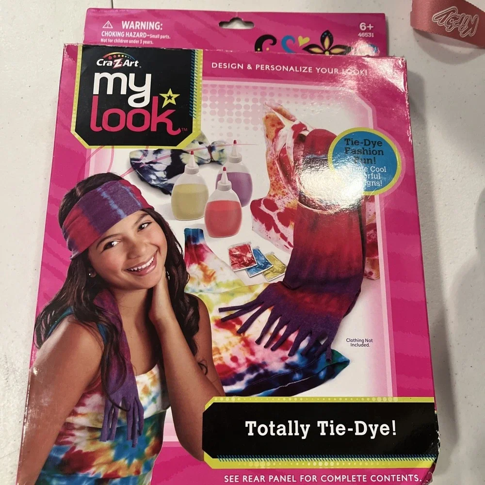 CraZArt My Look Tie Dye Kit Totally Tie-Dye Clothing Not Included‎